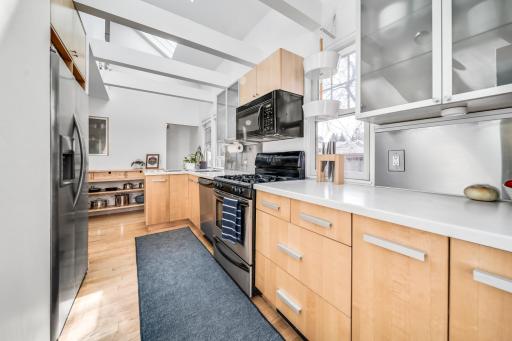 4610 Golden Valley Road, Minneapolis, MN 55422