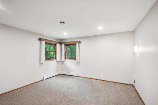 2 main floor bedrooms. All the bedrooms are large.