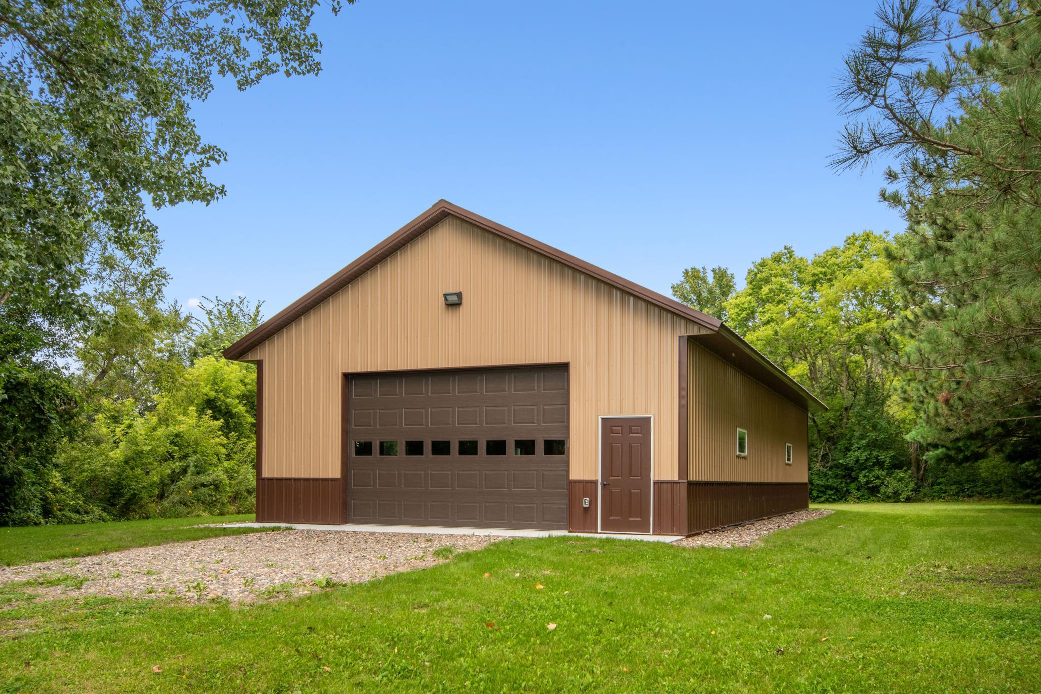 This 30 x 60' beauty was constructed in 2023.