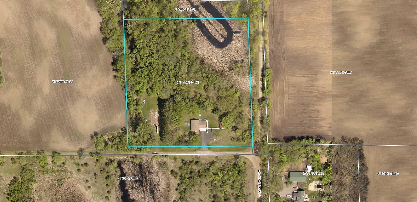 Aerial of the property shows off all the fabulous country setting.