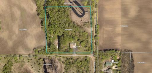 Aerial of the property shows off all the fabulous country setting.