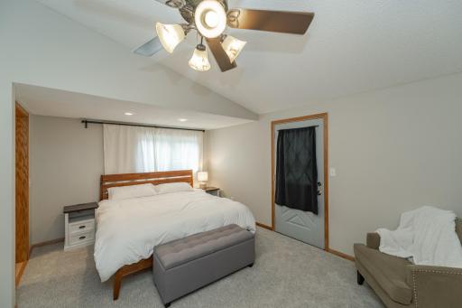 7055 W River Road NW, Rochester, MN 55901