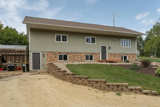 7055 W River Road NW, Rochester, MN 55901