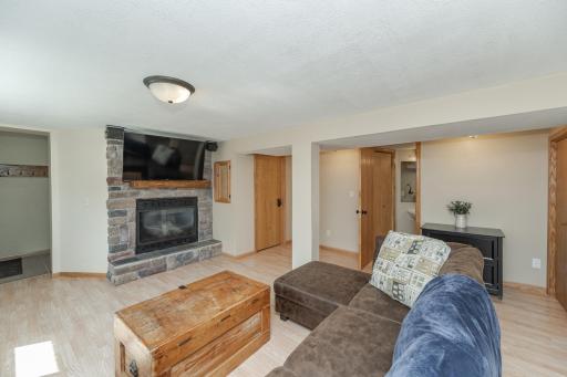 7055 W River Road NW, Rochester, MN 55901