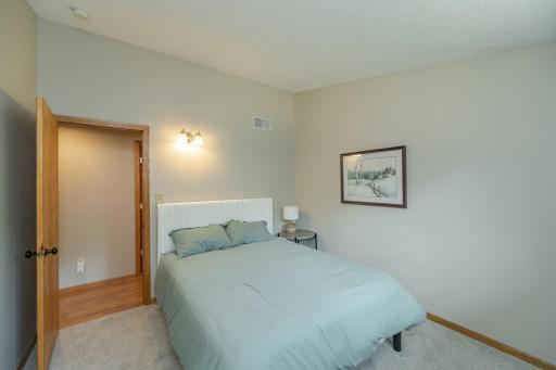 7055 W River Road NW, Rochester, MN 55901