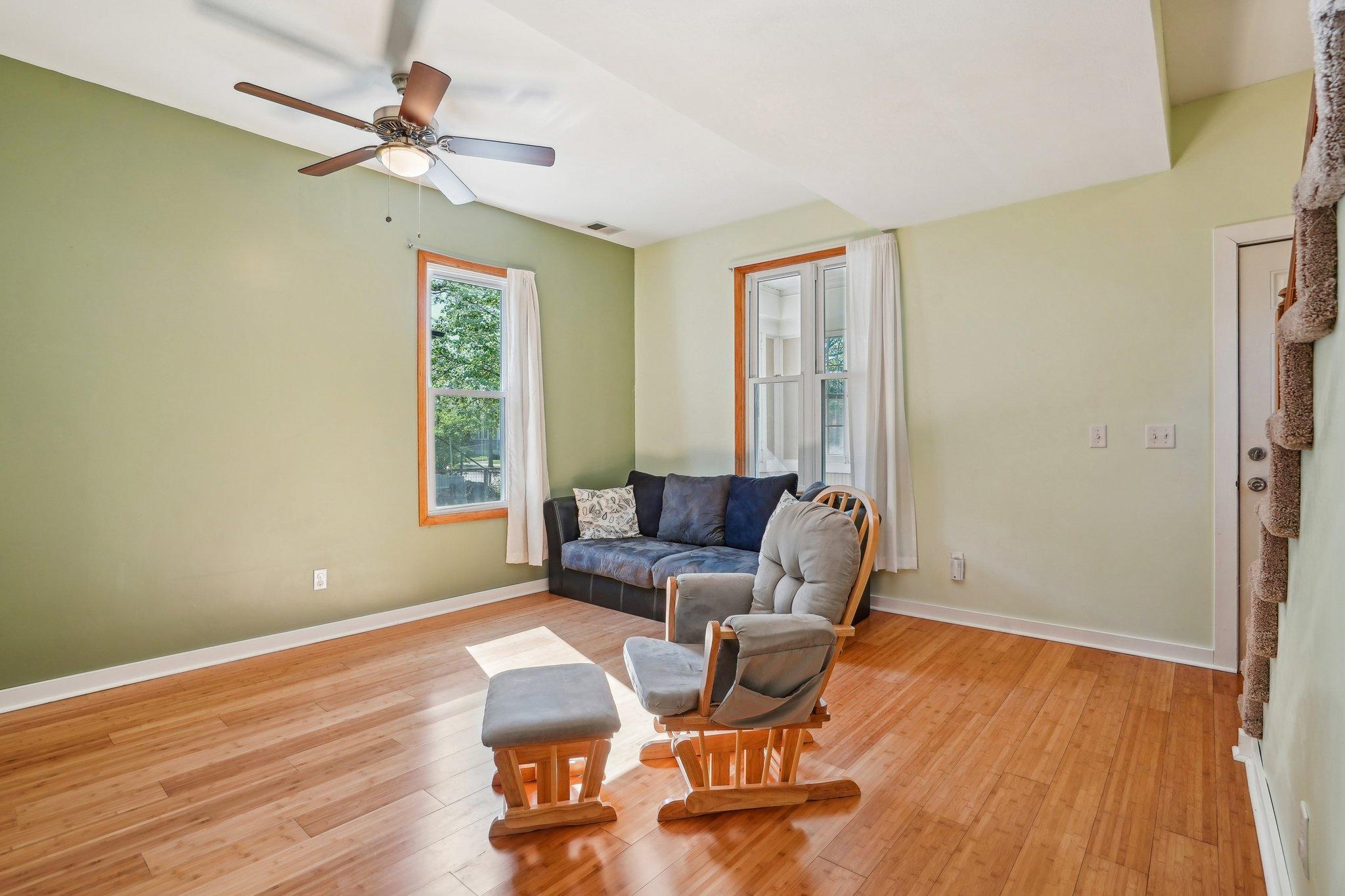 11-web-or-mls-26th St-1005-011.jpg