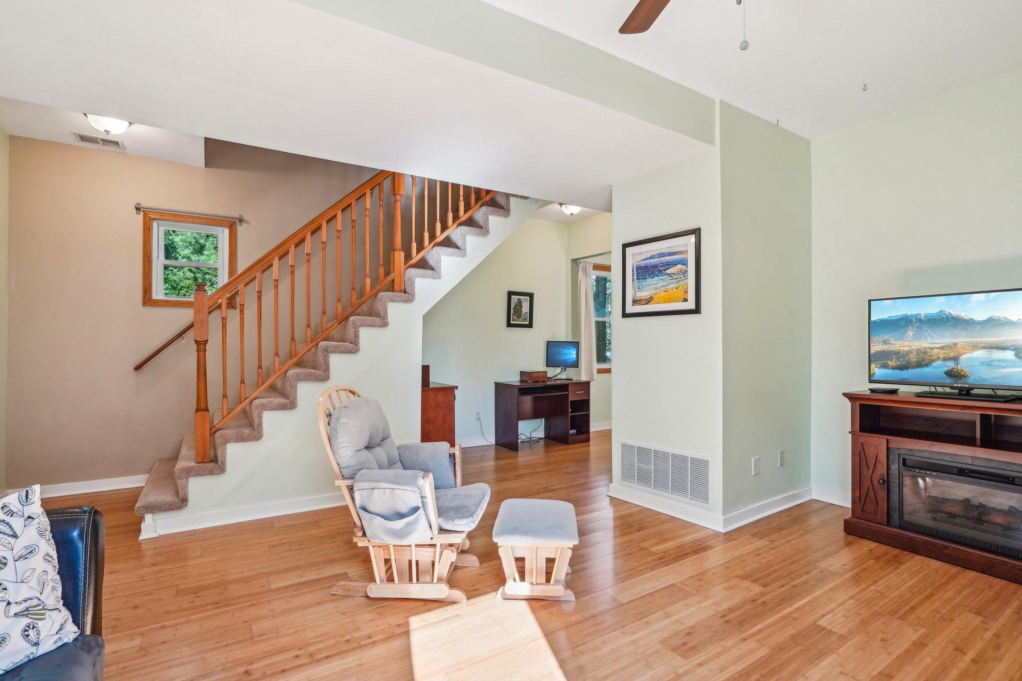 13-web-or-mls-26th St-1005-013.jpg