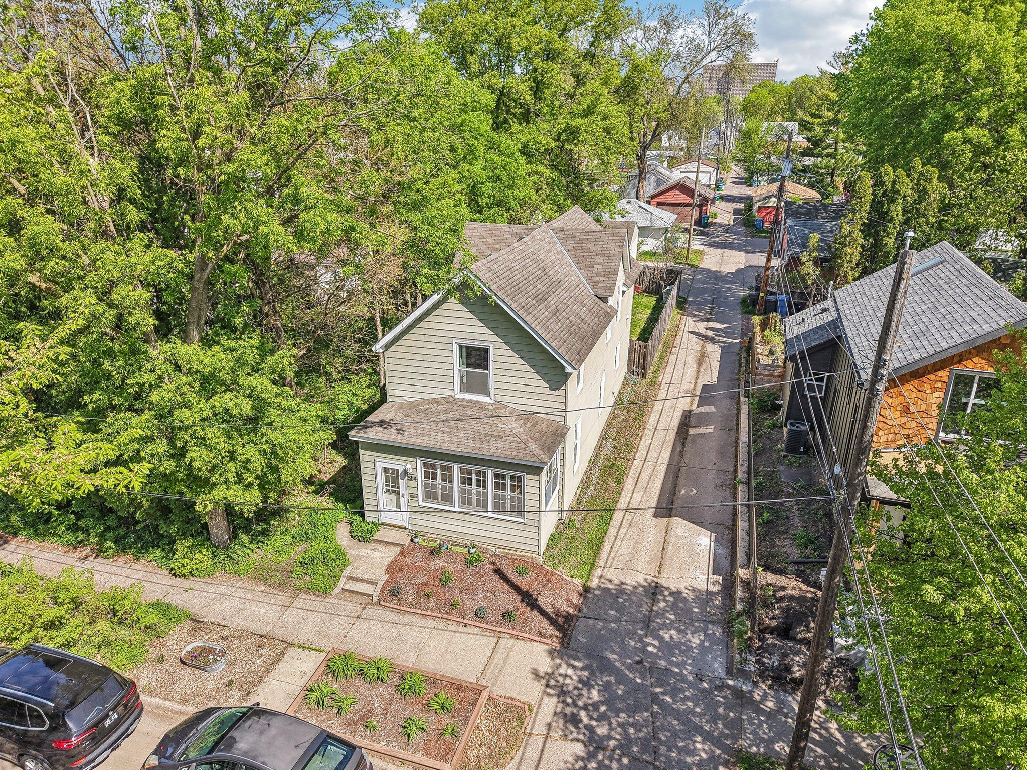 59-web-or-mls-26th St-1005-059.jpg