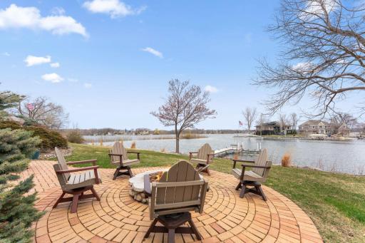 15331 Red Oaks Road SE, Prior Lake, MN 55372