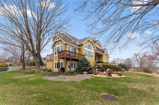 15331 Red Oaks Road SE, Prior Lake, MN 55372