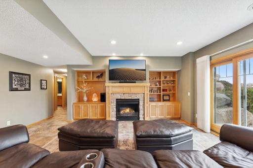15331 Red Oaks Road SE, Prior Lake, MN 55372