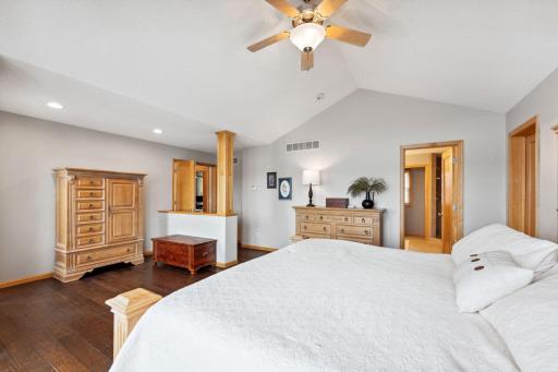 15331 Red Oaks Road SE, Prior Lake, MN 55372