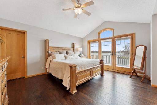 15331 Red Oaks Road SE, Prior Lake, MN 55372
