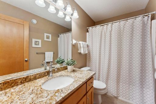15331 Red Oaks Road SE, Prior Lake, MN 55372