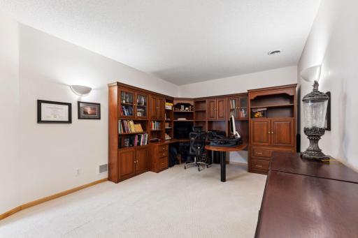 15331 Red Oaks Road SE, Prior Lake, MN 55372