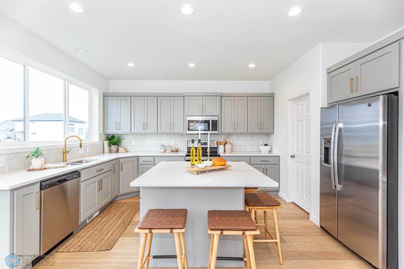 7314 - Kitchen.jpg