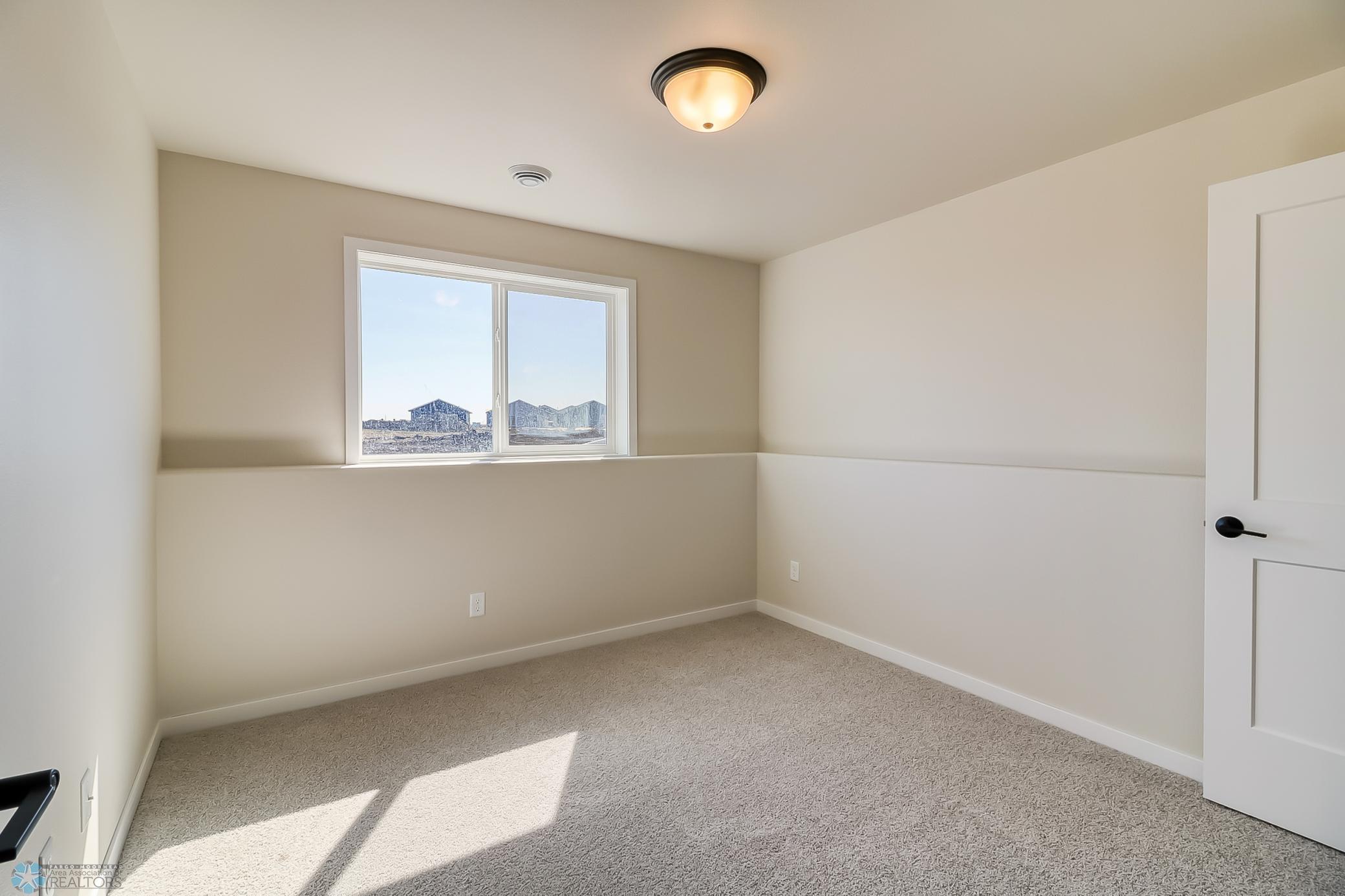 Basement Bedroom2_2.jpg
