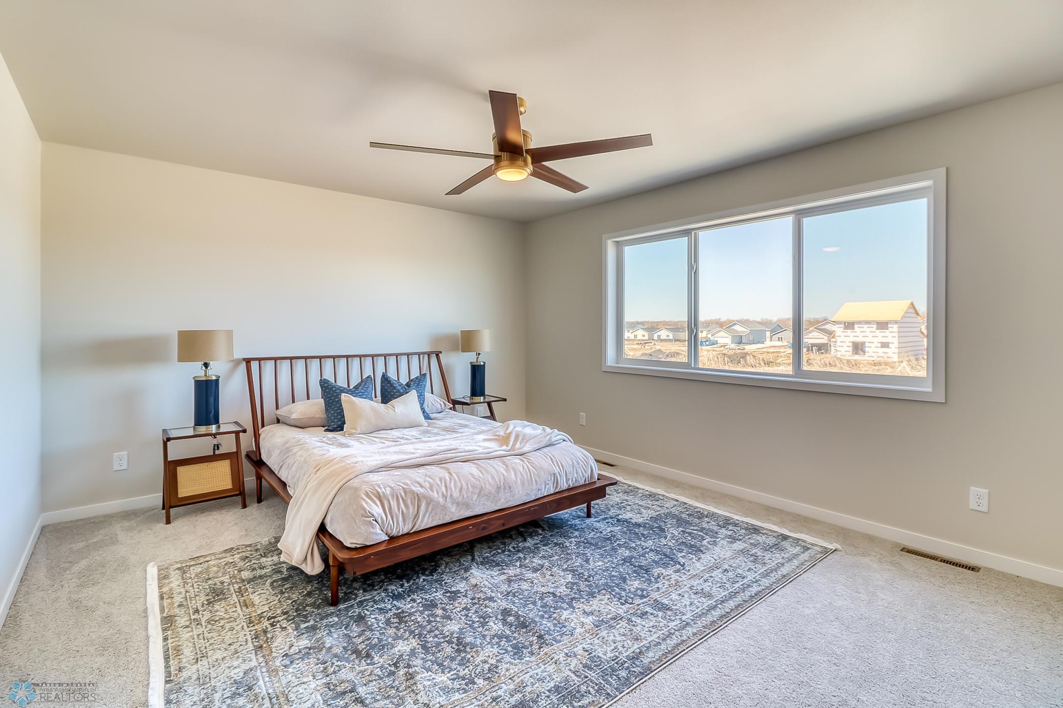 Master Bedroom1_1.jpg