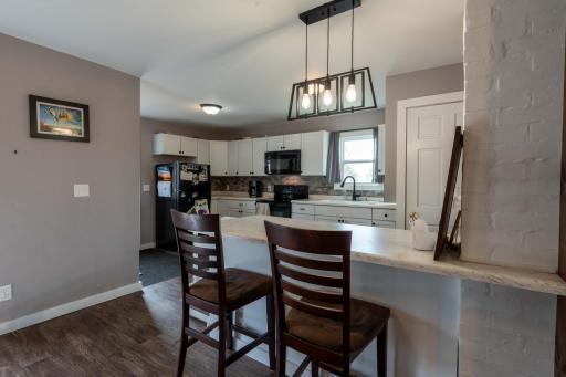 10 Kitchen.jpg