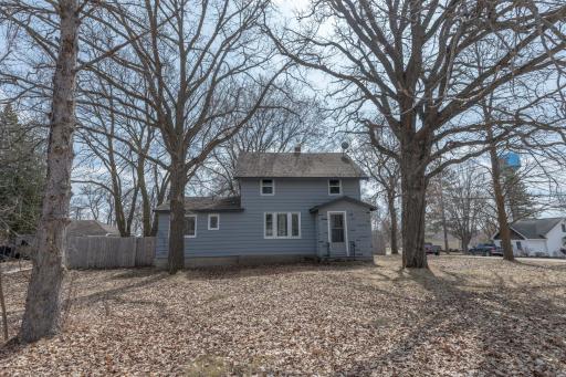 05 Nice Corner Lot.jpg