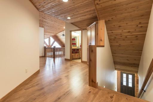 Upper Landing to BRs or Back Stairway to Back Entry Area