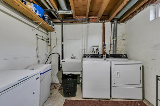 1215 Gorton Avenue NW, Willmar, MN 56201