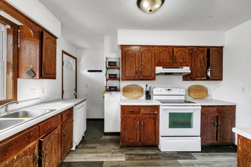 1215 Gorton Avenue NW, Willmar, MN 56201