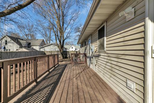 1215 Gorton Avenue NW, Willmar, MN 56201