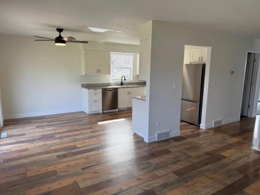 575 Roberts Street SW, Hutchinson, MN 55350