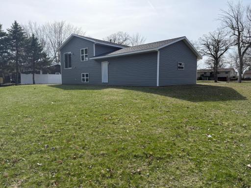 575 Roberts Street SW, Hutchinson, MN 55350