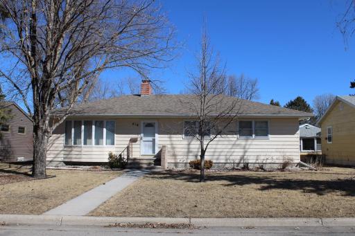 416 Maple Avenue S, Thief River Falls, MN 56701