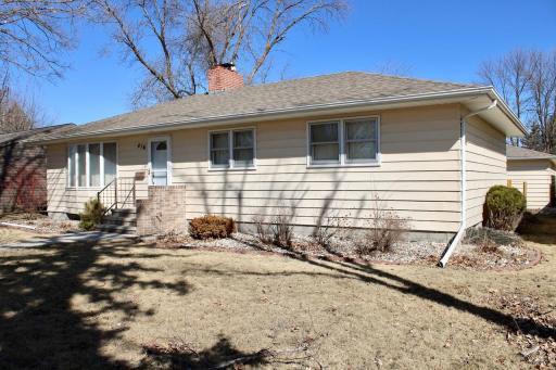 416 Maple Avenue S, Thief River Falls, MN 56701