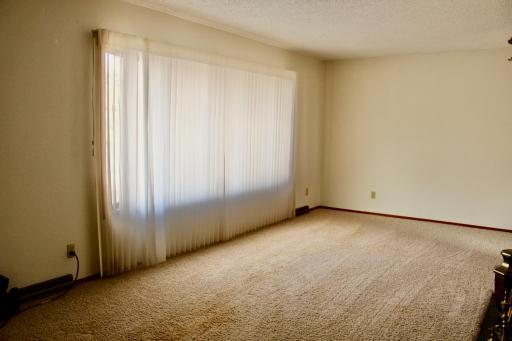 416 Maple Avenue S, Thief River Falls, MN 56701