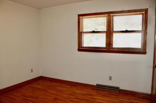 416 Maple Avenue S, Thief River Falls, MN 56701
