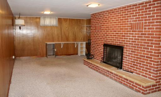 416 Maple Avenue S, Thief River Falls, MN 56701