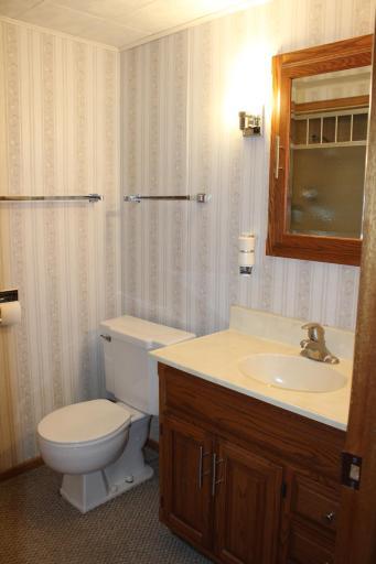 416 Maple Avenue S, Thief River Falls, MN 56701