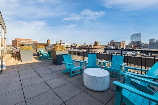 Outside deck on the 10th floor with great views of Downtown.