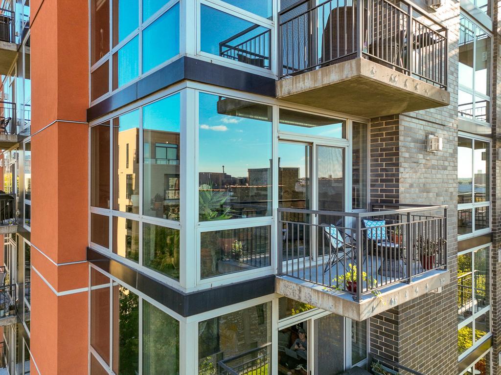 Terrific 2 bed, 2 bath corner unit with covered balcony.