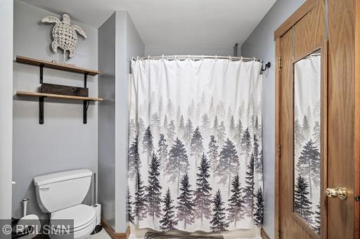 21188 Rendova Street NE, Cedar, MN 55011