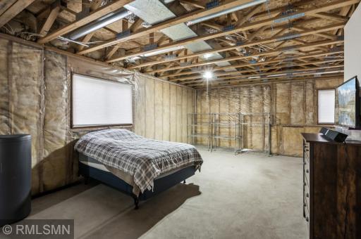 21188 Rendova Street NE, Cedar, MN 55011