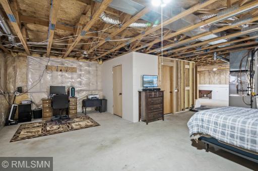 21188 Rendova Street NE, Cedar, MN 55011