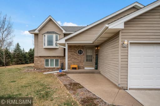 21188 Rendova Street NE, Cedar, MN 55011
