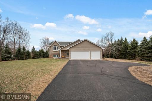 21188 Rendova Street NE, Cedar, MN 55011