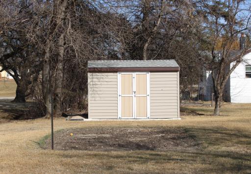 735 1st Street S, Middle River, MN 56737