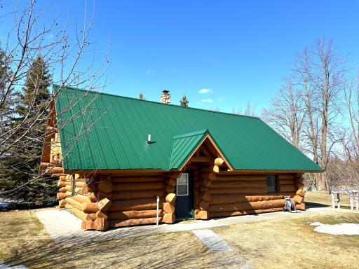 904 Winter Drive NW, Baudette, MN 56623