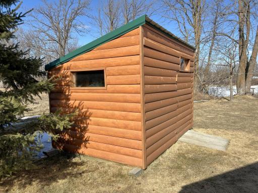 904 Winter Drive NW, Baudette, MN 56623