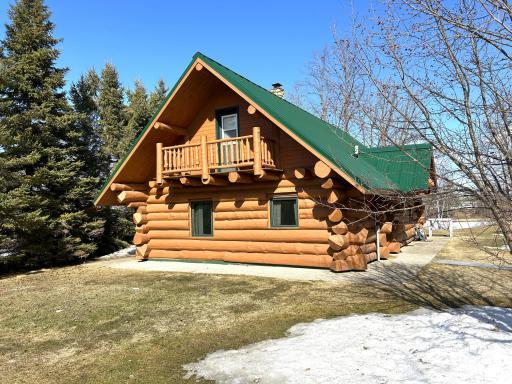904 Winter Drive NW, Baudette, MN 56623