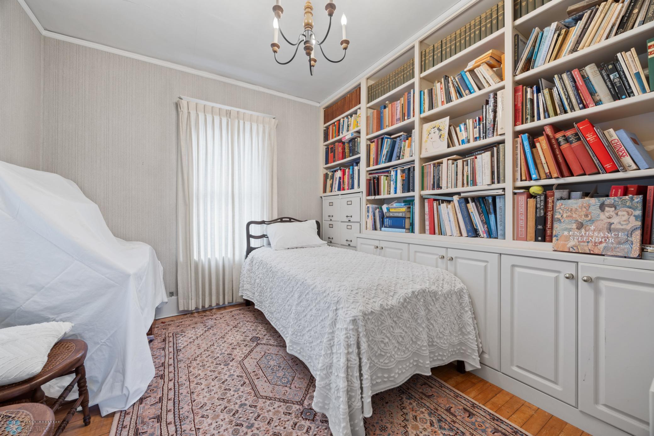 Main Floor Office/Bedroom