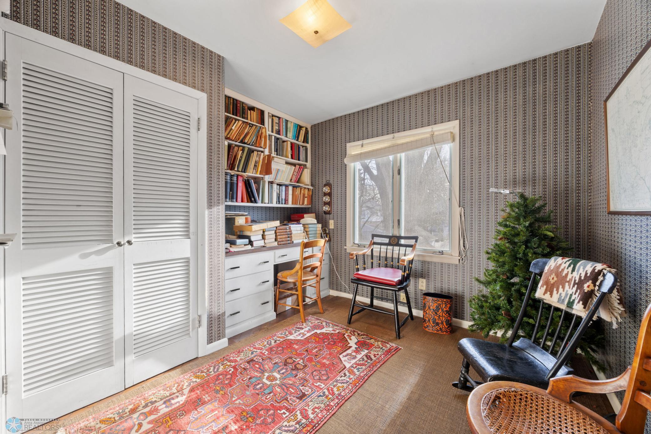 2nd Bedroom