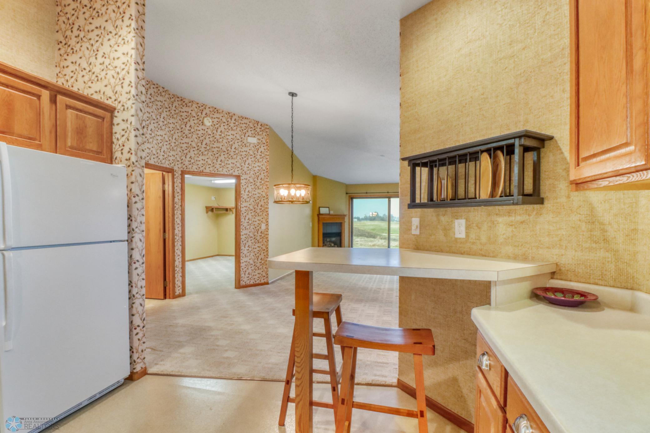 Kitchen1_5.JPG